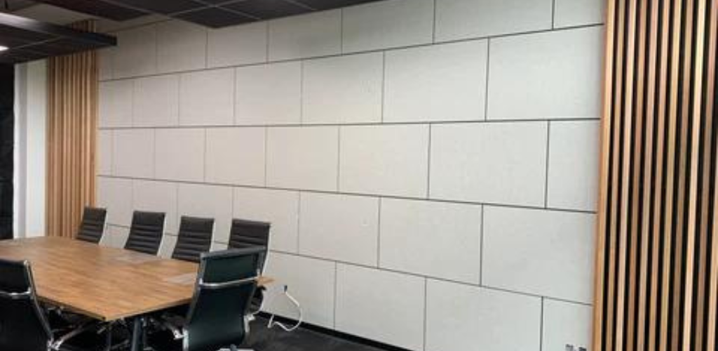 How Does Sound Behave Within A Space?